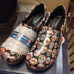 Sugar Skull Print Slip-On Shoes